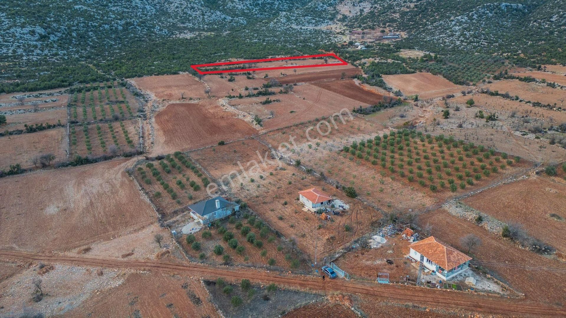 Antalya Döşemealtı Akkoç Mahallesinde 3.497 M² Yatırımlık Tarla - Görsel 5