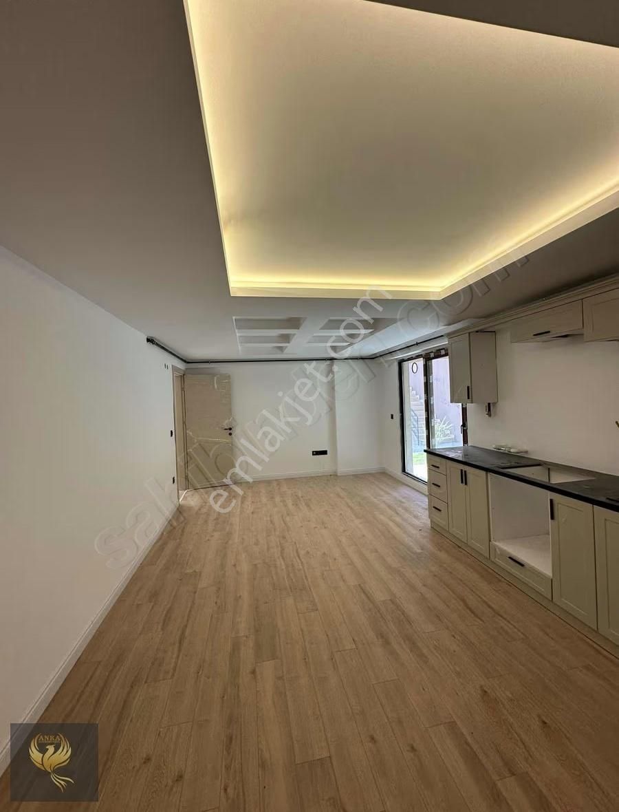 Atakumda Özel Bahçeli Geniş Havuzlu 1+1 Daire - Görsel 6