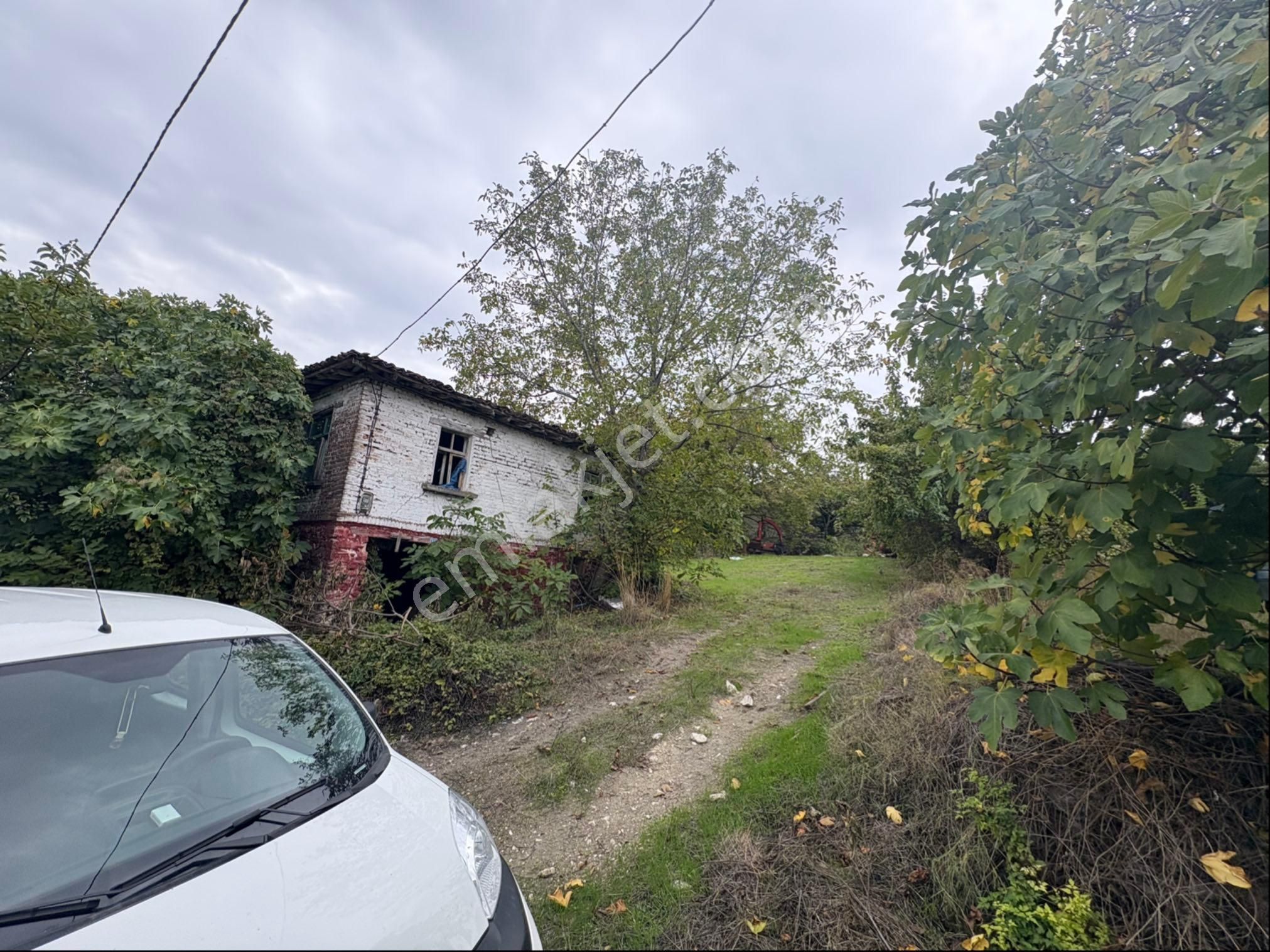 Göl Manzaralı Elektrik & Su Hazır 1236 M² Müstakil Parsel Acil - Görsel 6