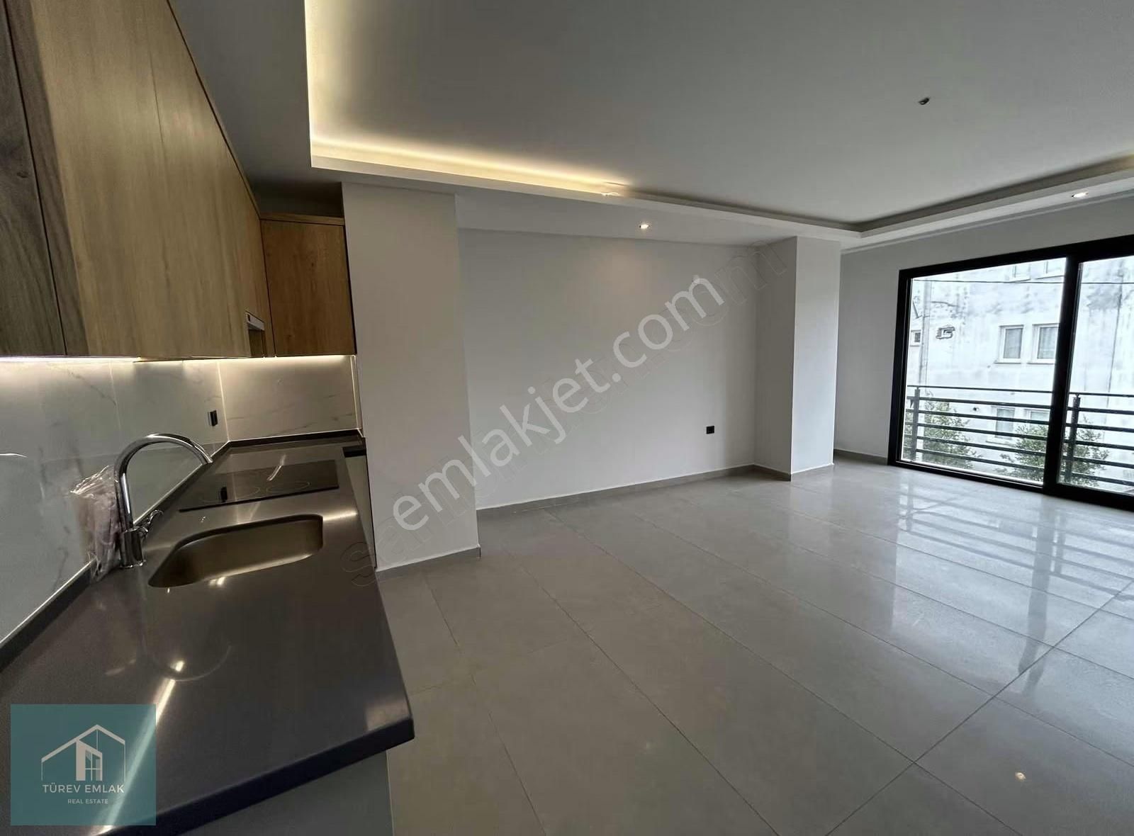 Çevreyolunda Satılık Sıfır 2+1 Lüks Dubleks Daire