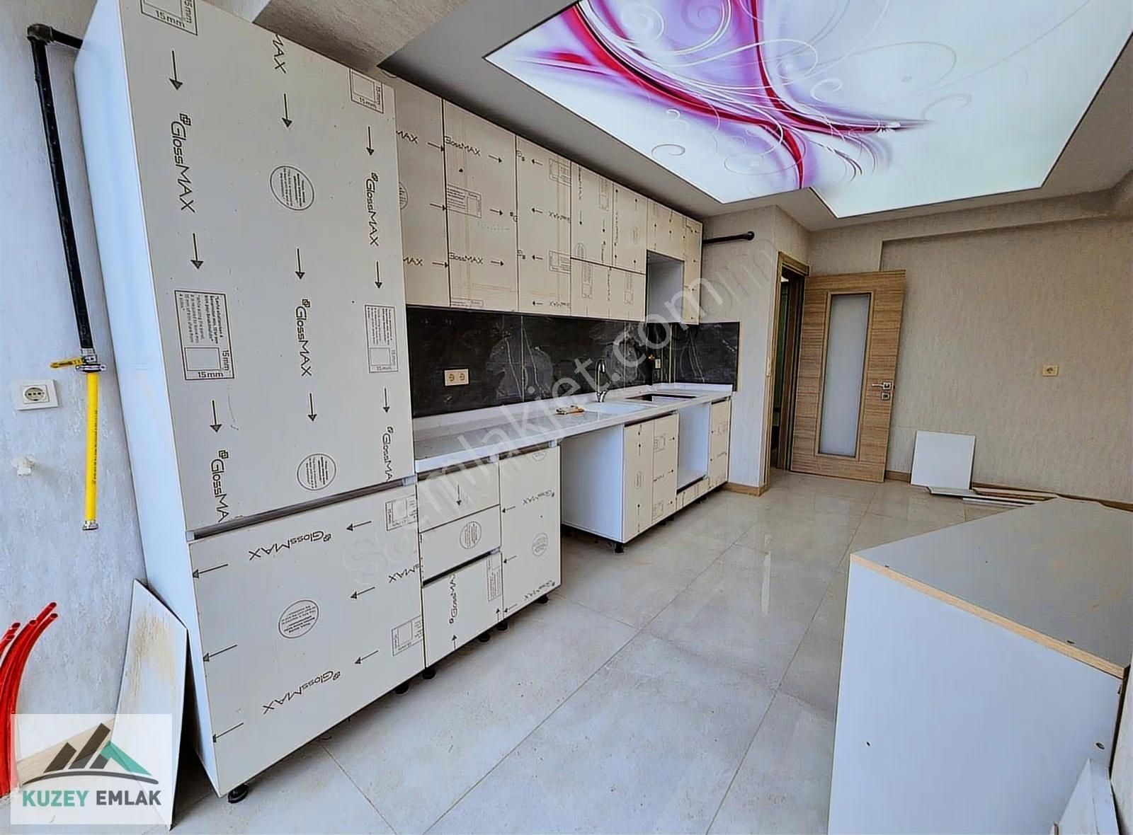 Kuzey Emlak'tan Masrafsız Geniş Lüks Amerikan Mutfak Sıfır Daire - Görsel 13