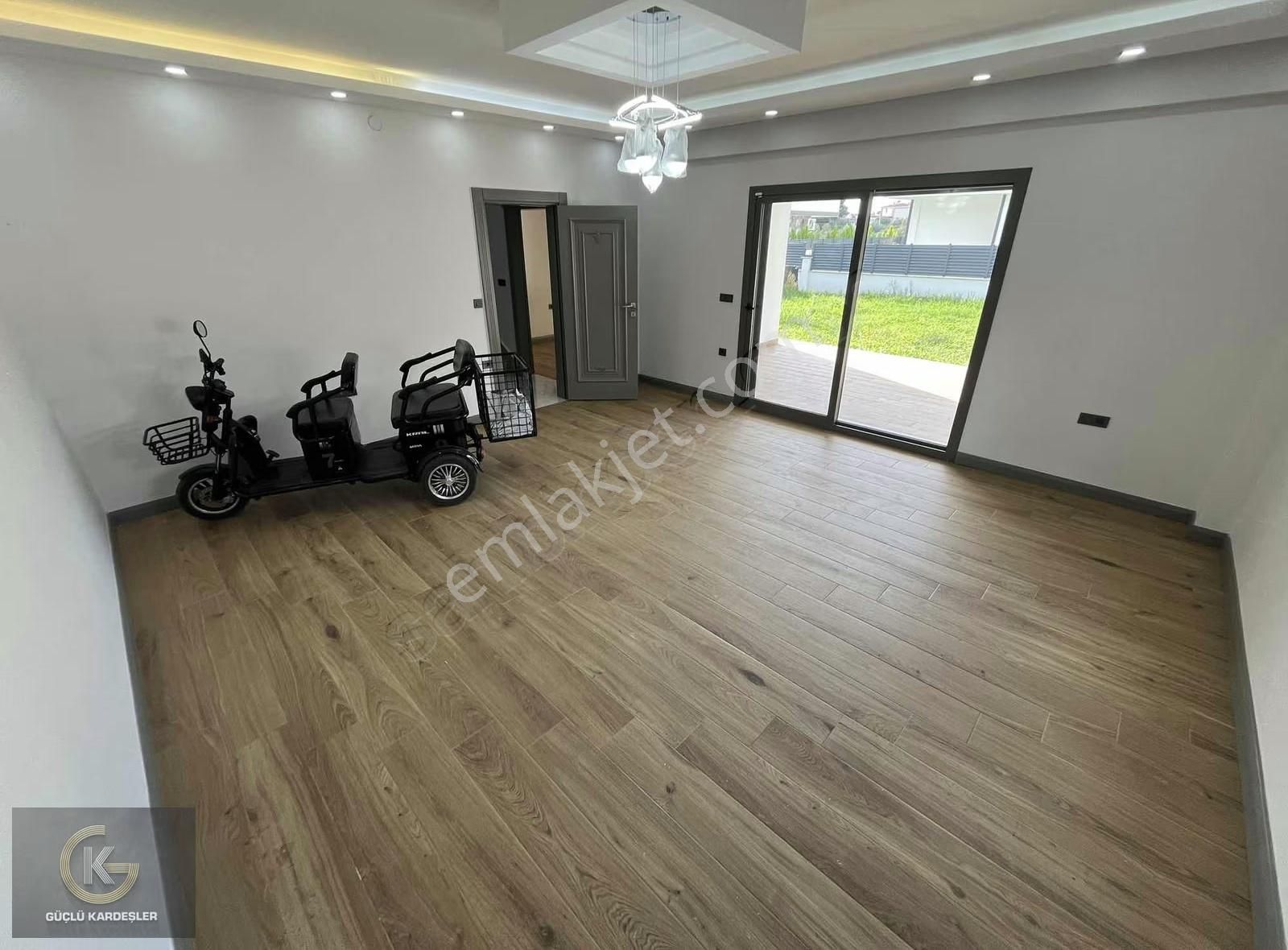 Güçlü Kardeşler Müstakil Tadında Manzaralı Lüks Villa - Görsel 2