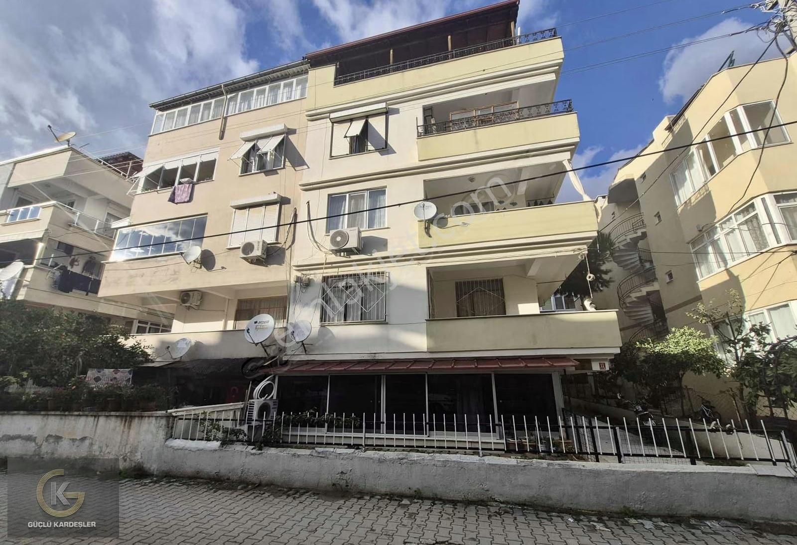 Güçlü Kardeşlerden Haftanın Kelepiri Orta Kat 2+1 Merkezde Daire