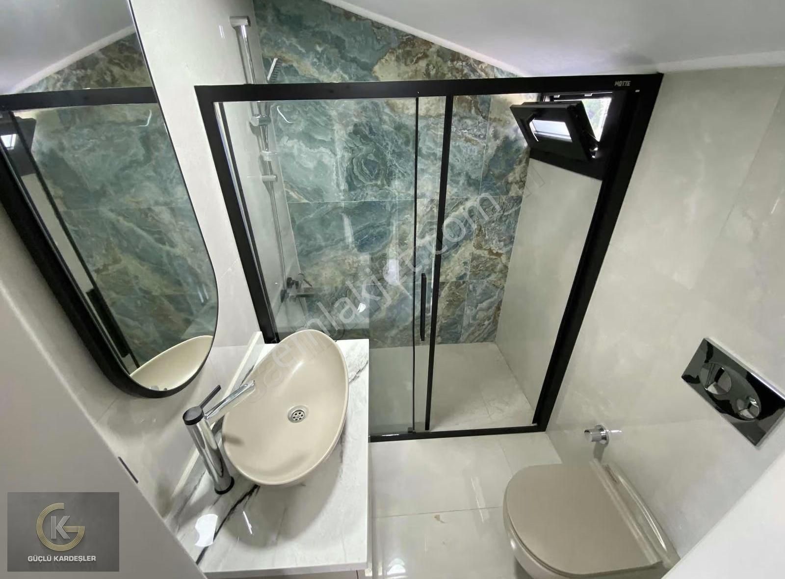 Güçlü Kardeşlerden Özel Havuzlu Müstakil Lüks Villa