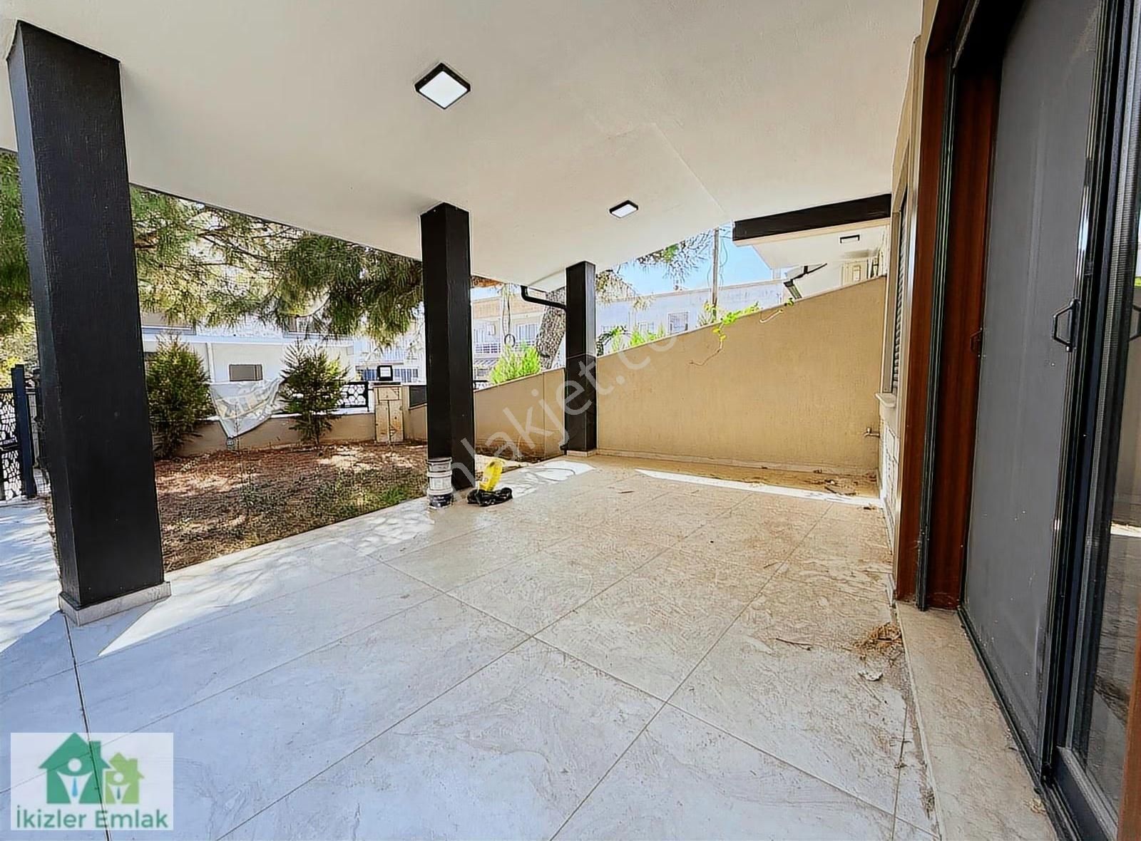 Seferihisar Ürkmez Merkez'de Satılık Lüks 3 + 1 Dubleks Villa - Görsel 2