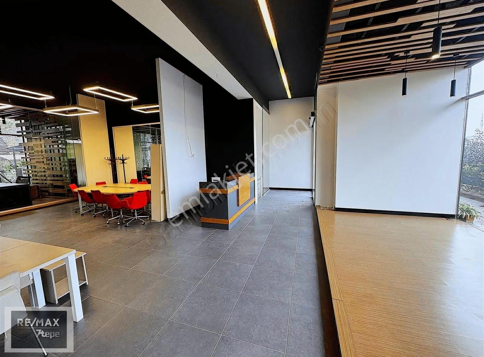 Sahrayıcedit E-5 Cepheli Golden Plaza 'da Düz Giriş Mağaza Ofis - Görsel 25