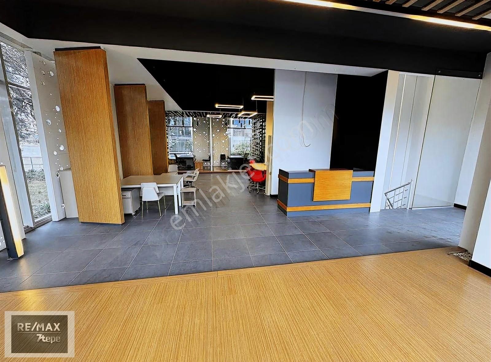 Sahrayıcedit E-5 Cepheli Golden Plaza 'da Düz Giriş Mağaza Ofis - Görsel 7