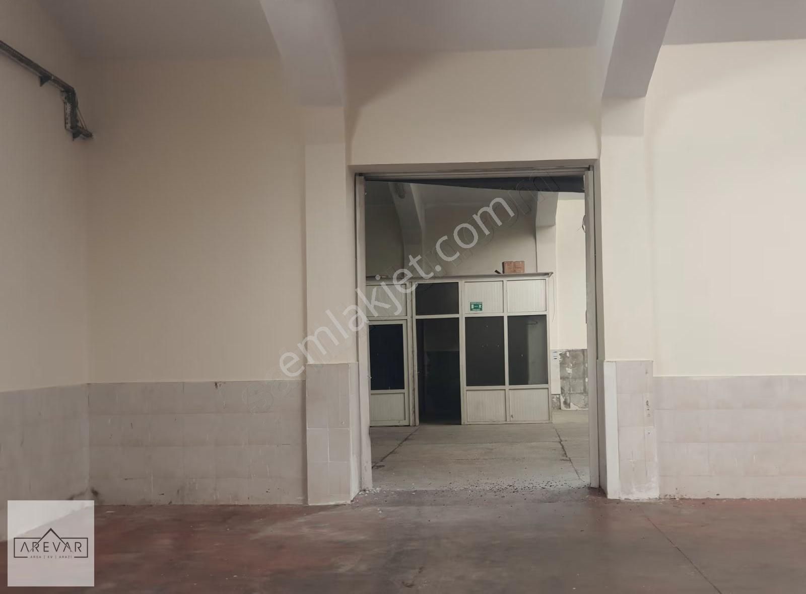 Coşkun İbili'den Aydınlar"da 1000m Kiralık Depo İmalathane - Görsel 3