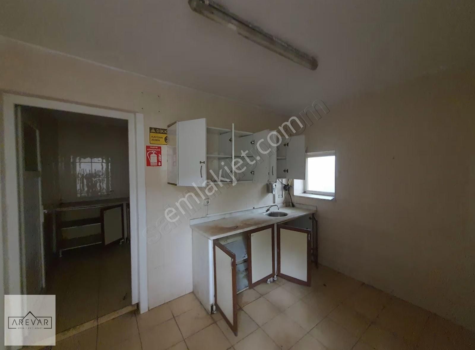 Coşkun İbili'den Aydınlar"da 1000m Kiralık Depo İmalathane - Görsel 21