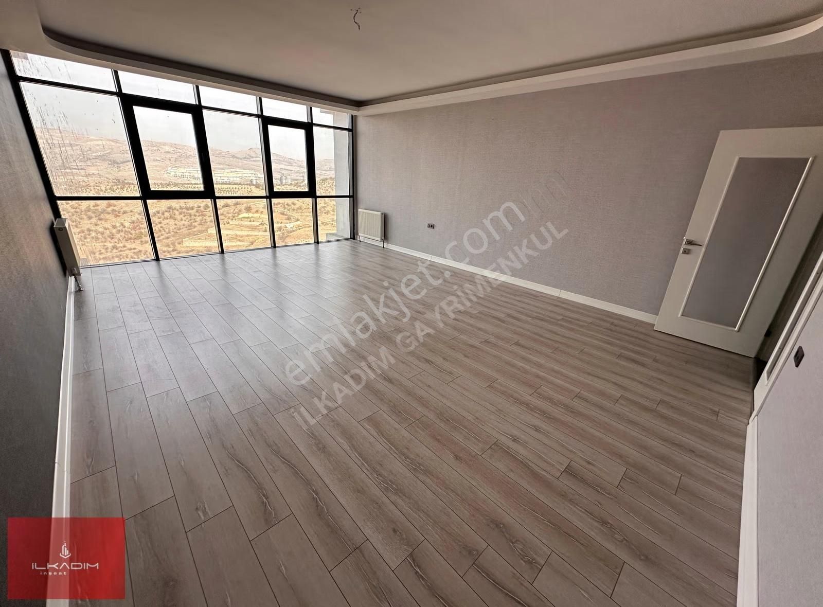 Yükseltepe'de Kapalı Havuzlu Güvenlikli Sitede 4+1 Kiralık - Görsel 18