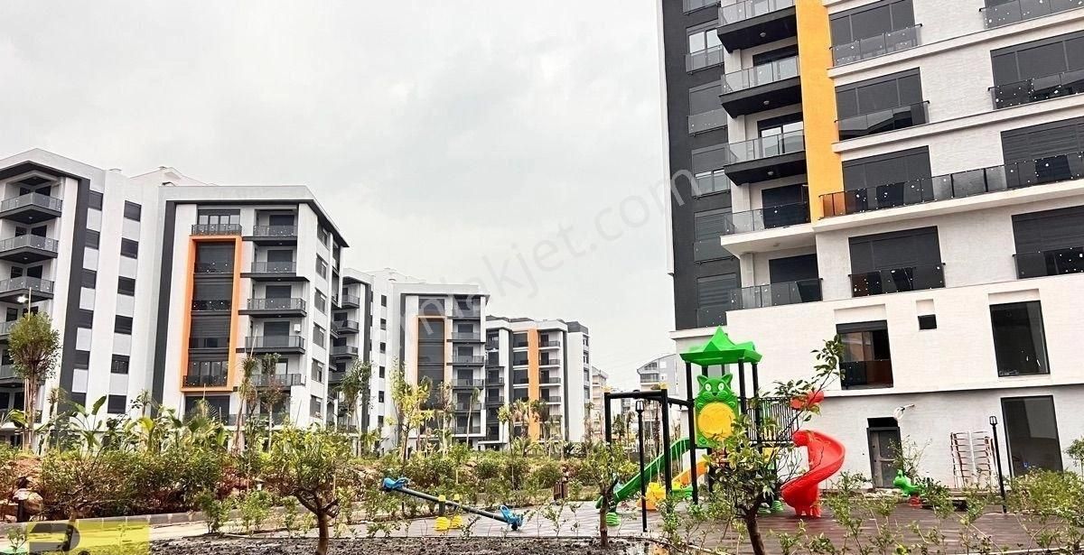 Ultra Geniş Havuz Cepheli Kapalı Otoparklı 3+1 Fırsat Daire - Görsel 25