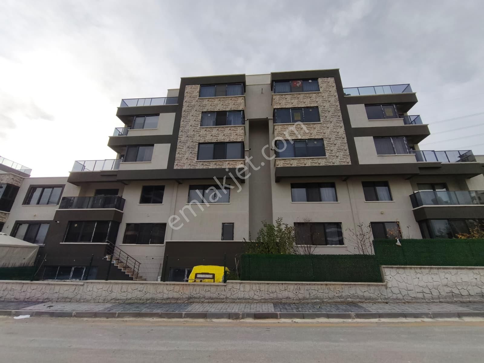 Bağlıca Mahallesinde 4+1 Satılık Fırsat Daire Emlak Küpünde - Görsel 24