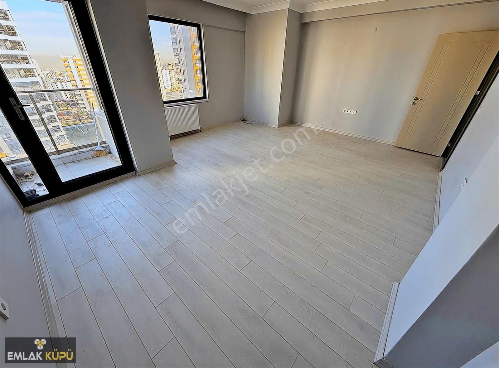 Bağlıca Mahallesinde 4+1 Satılık Fırsat Daire Emlak Küpünde - Görsel 11