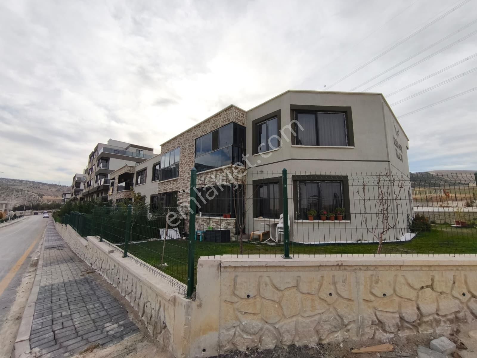 Bağlıca Mahallesinde 4+1 Satılık Fırsat Daire Emlak Küpünde - Görsel 23