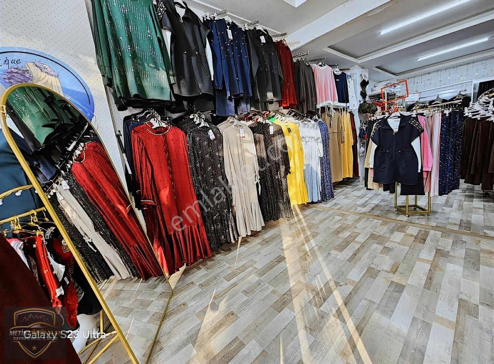 Metin Gönülalan'dan Devren Satılık İşlek Butik - Görsel 15