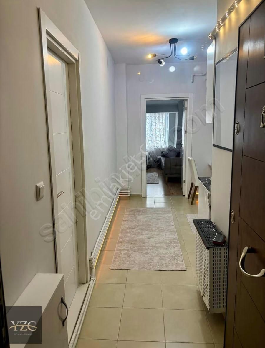 Yzg'den Üniversite Kapısı Karşısı Full Eşyalı Ön Cephe 1+1 - Görsel 21