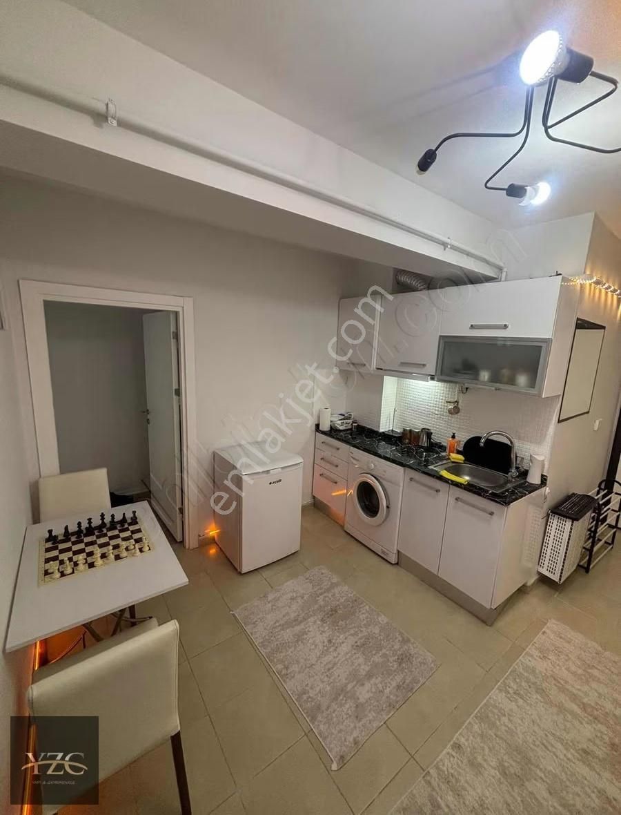 Yzg'den Üniversite Kapısı Karşısı Full Eşyalı Ön Cephe 1+1 - Görsel 15