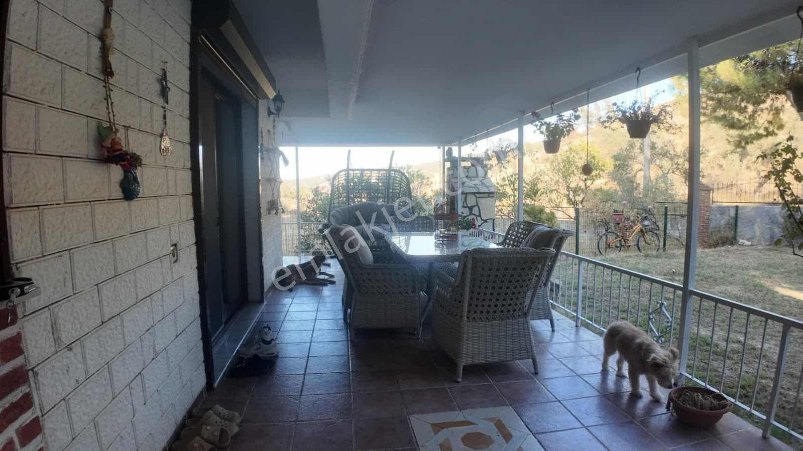 Güzelbahçede Deniz Manzaralı 4+1 Villa - Görsel 31