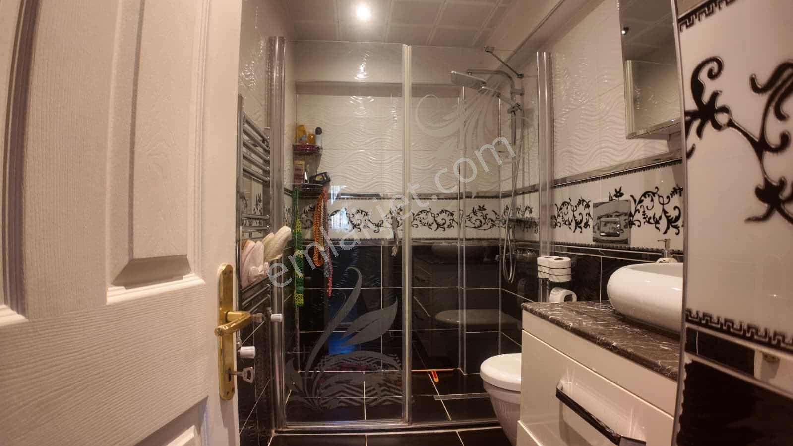 Güzelbahçede Deniz Manzaralı 4+1 Villa - Görsel 2