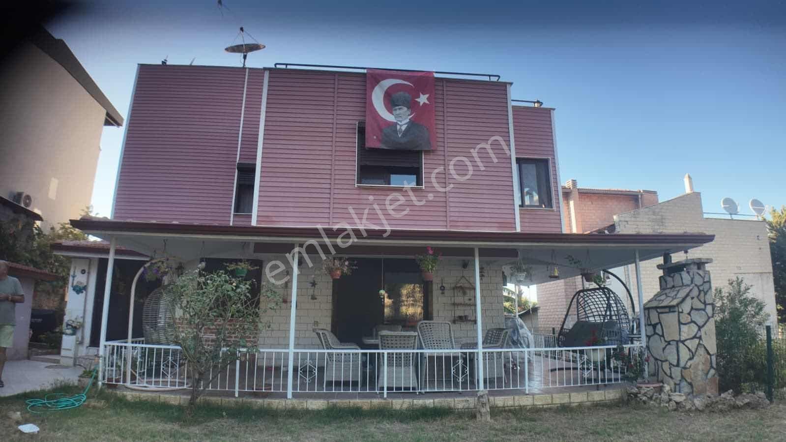 Güzelbahçede Deniz Manzaralı 4+1 Villa - Görsel 33