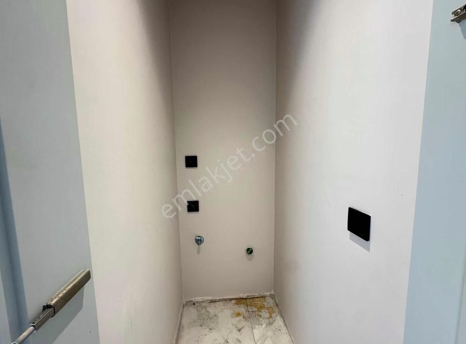 Bornova İkon Tower 34. Kat Deniz Manzaralı 3+1 Kiralık Daire - Görsel 20