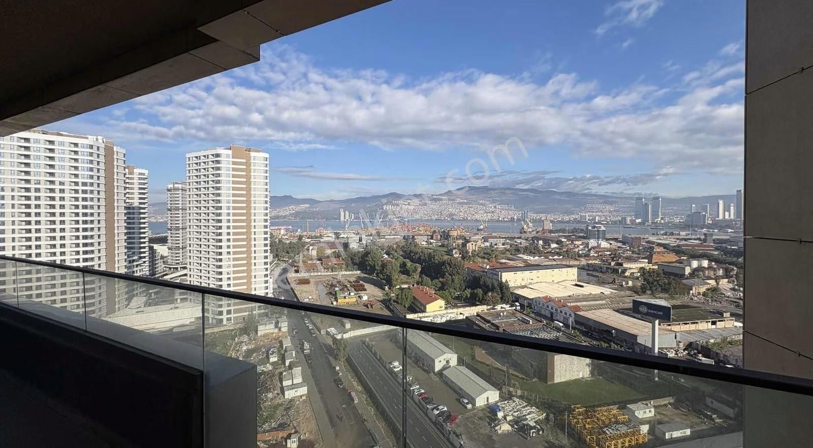 Site Komşunuzdan 3+1 Kapalı Mutfak Deniz Manzaralı Kiralık - Görsel 5