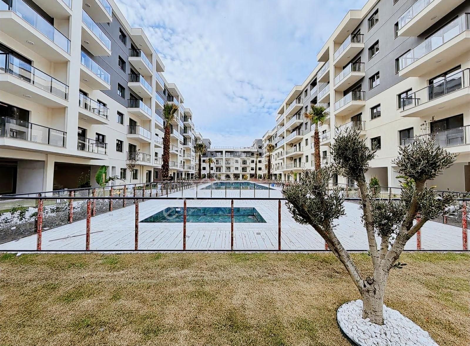 Çiğli Park Yaşam Atlantis Havuz Cephe Kiralık 1+1 Daire - Görsel 2