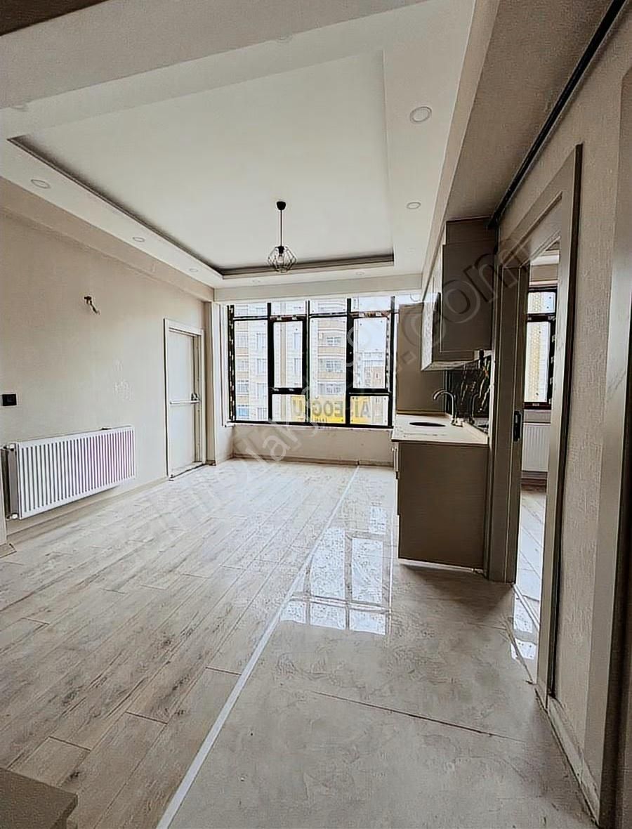 Cadde 17 Emlak'tan 2+1 Amerikan Mutfak Daire