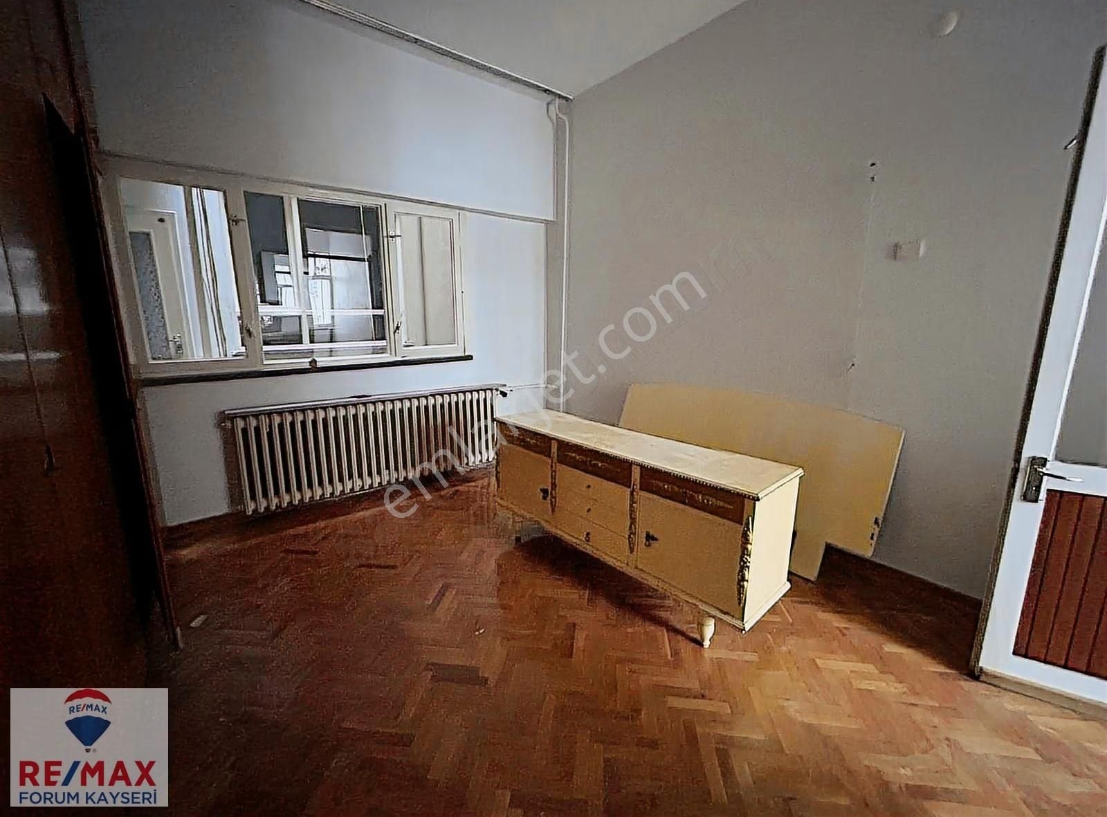 Sivas Cadde Üzerinde Kiralık 3+1 Daire - Görsel 9