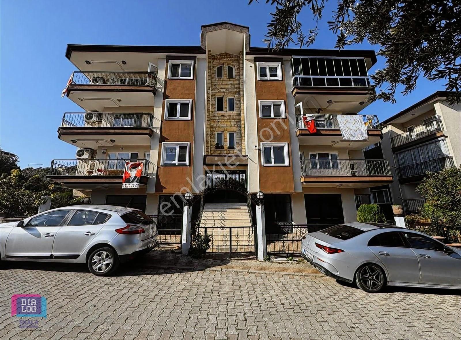 Dtr Skala'dan Çamlıca'da Manzaralı 3+1 Kiralık Daire