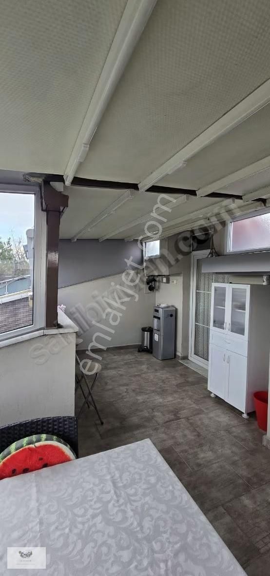 Bahçelievlerin En Güzel Lokasyınında 2002 Yapımı Dublex Daire - Görsel 16