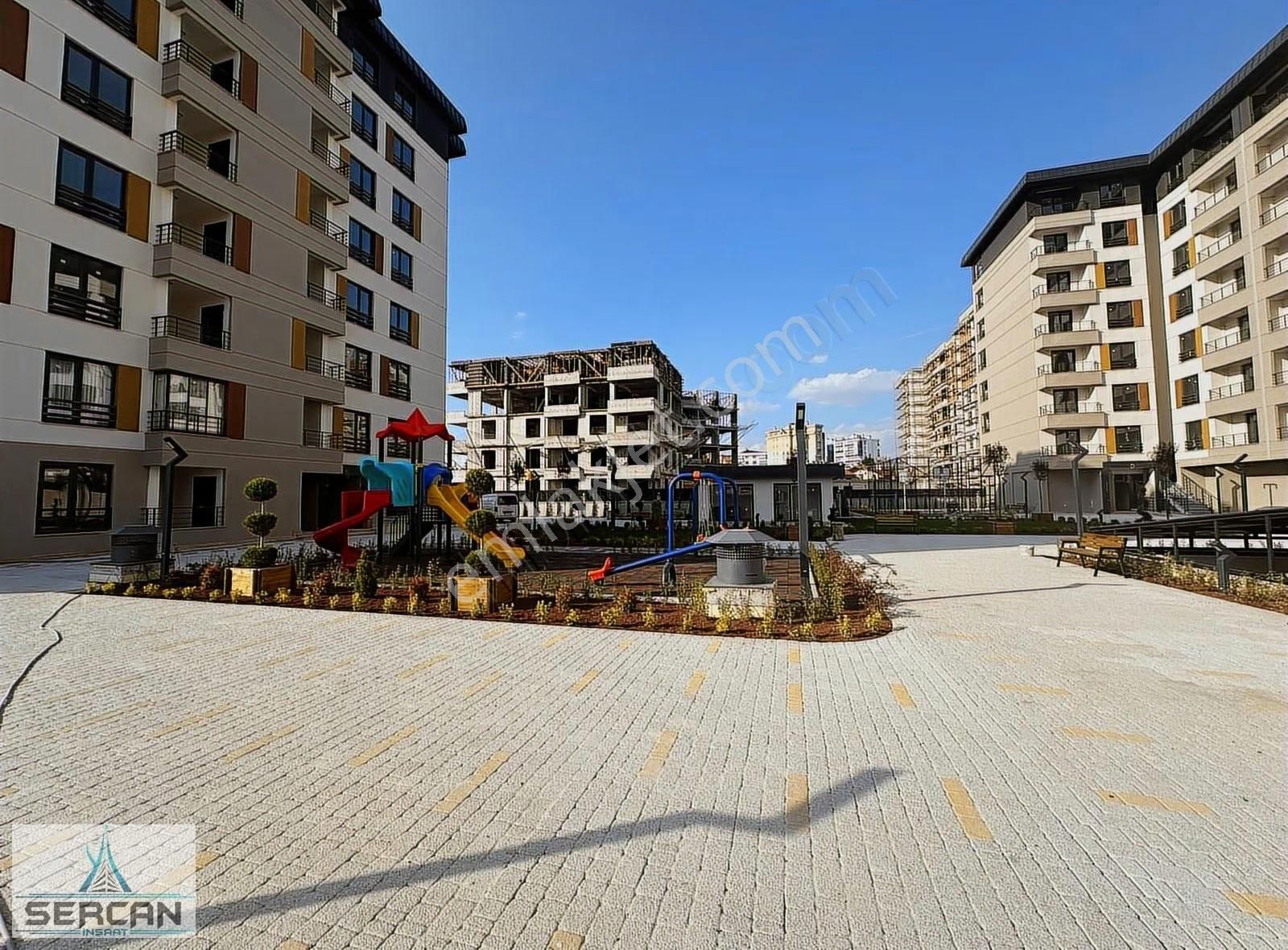 Aymanas Caddesi Can Manas Evlerinde İste İçi Lüx 3+1 Daire - Görsel 14