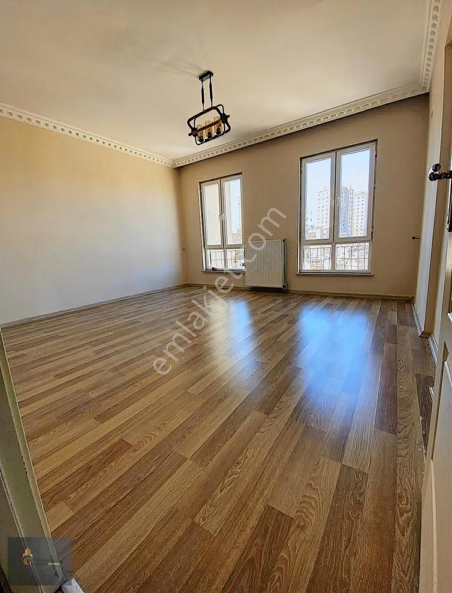 Cennet Gyo^dan Çamlıca Konutlarında 2+1 120m Daire - Görsel 29