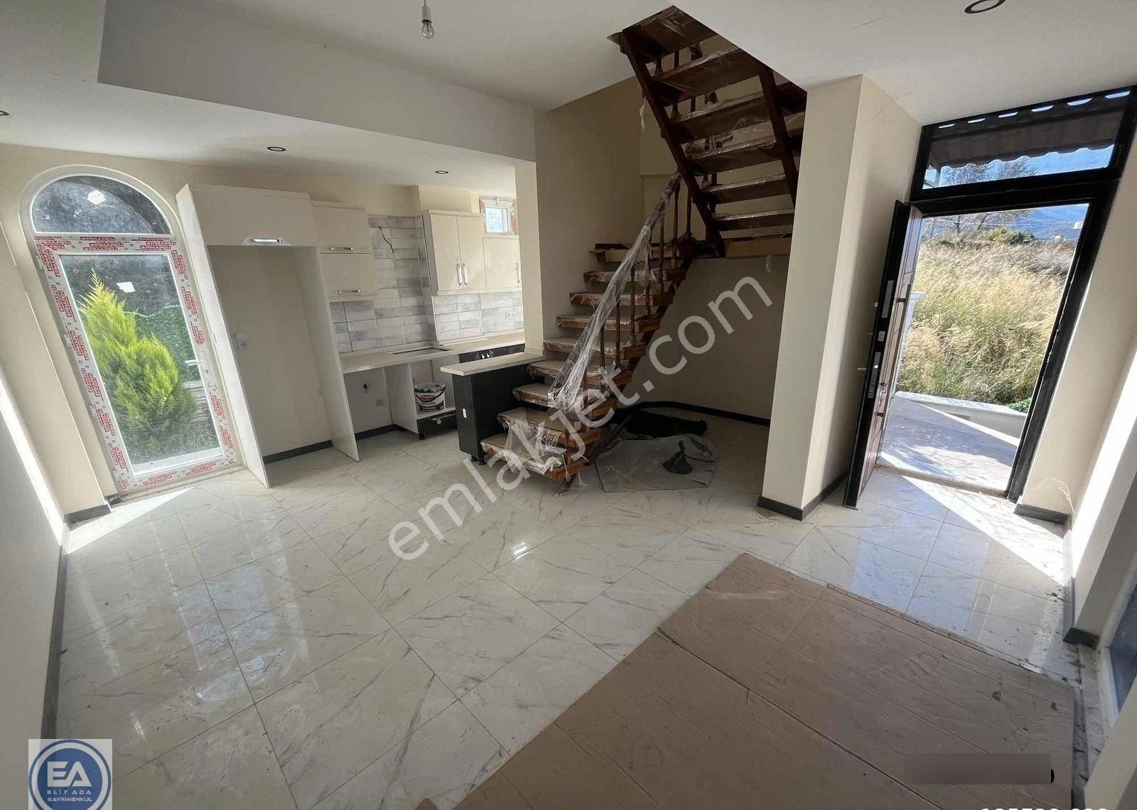 Davutlar 'da Satılık Sıfır Yapı Uygun 2+1 Villa - Görsel 19