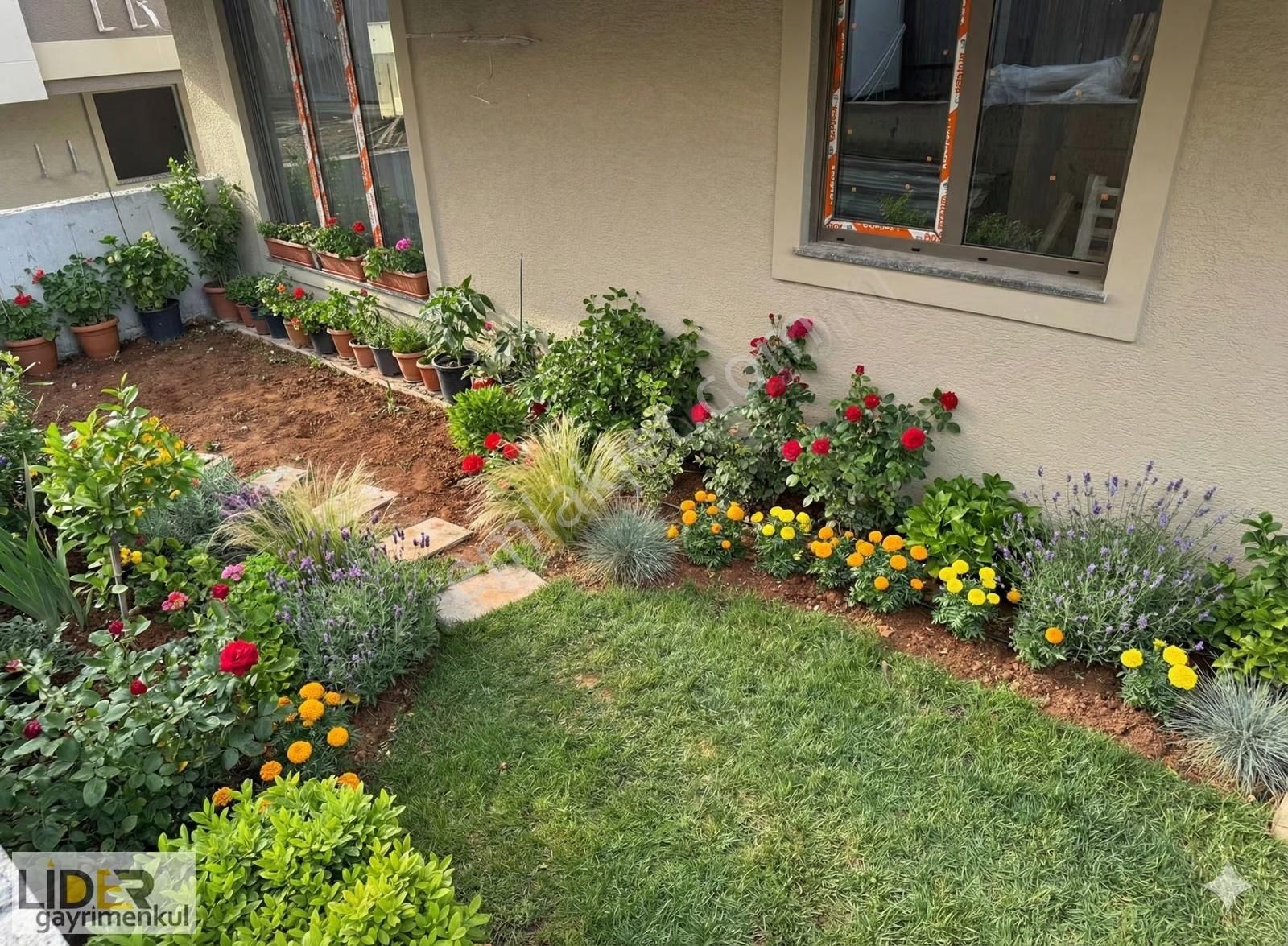 Lider'den Ulaşıma Yakın Sıfır Ön Cephe Bahçeli 1+1