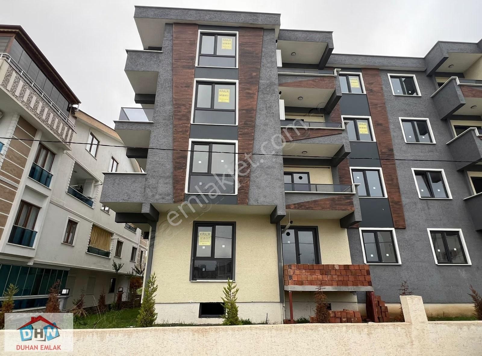 Duhan Emlak'tan Çiftlikköy Merkez'de 3+1 Satılık Daire