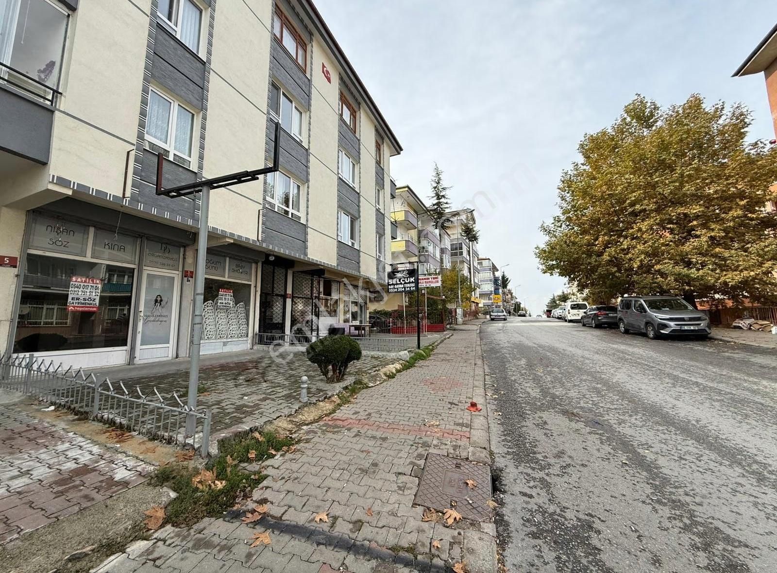 Mutlu Cad. 2 Bina Mesafede Her İşe Uygun 'bakımlı 60m²' Dükkan! - Görsel 25