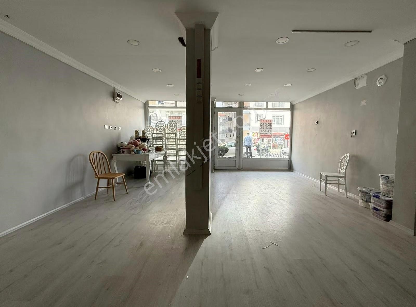 Mutlu Cad. 2 Bina Mesafede Her İşe Uygun 'bakımlı 60m²' Dükkan! - Görsel 17