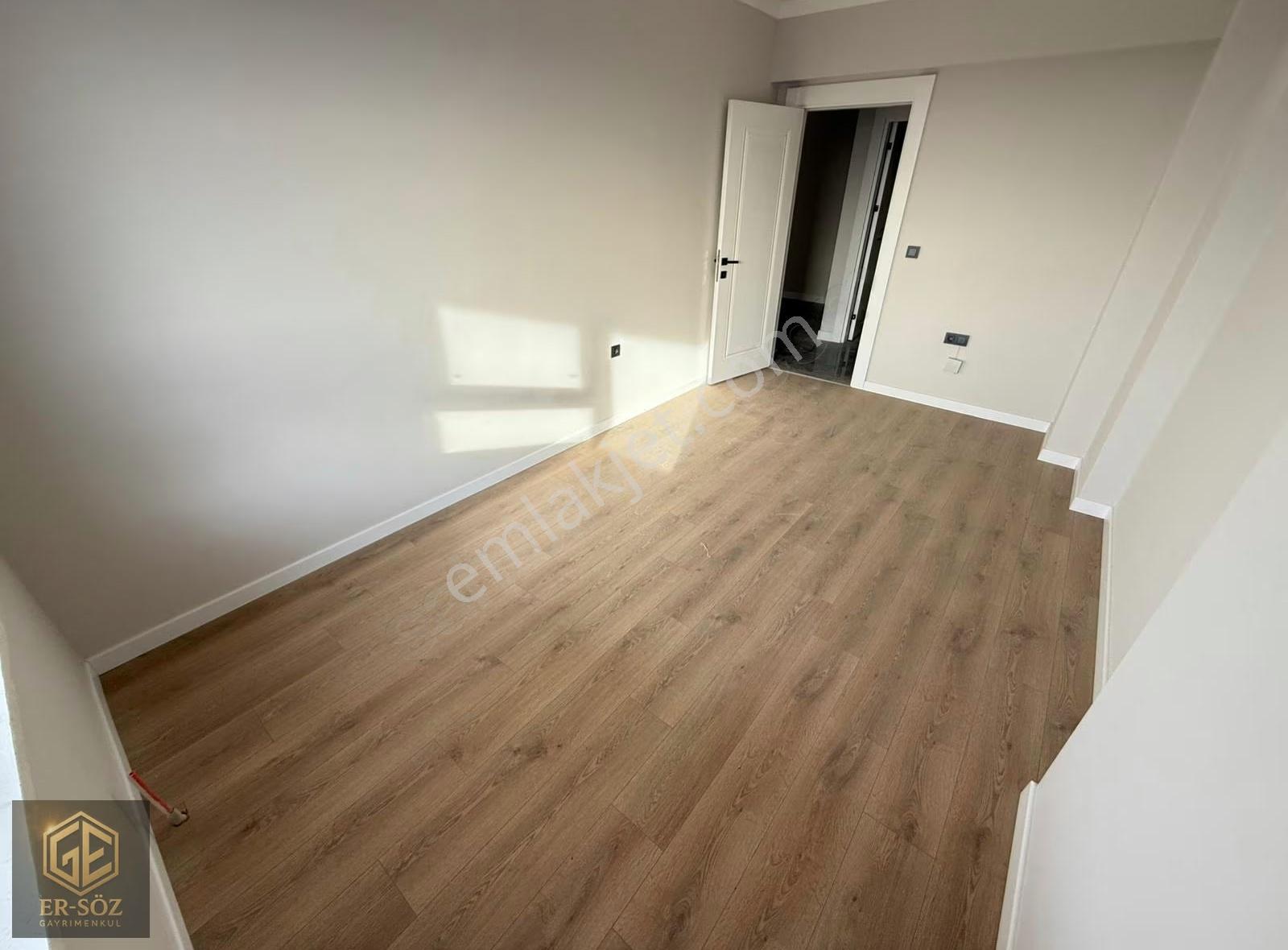 Muhteşem Mimari /ankara Manzaralı /yerden Isıtma Sıfır 3+1 Daire - Görsel 17