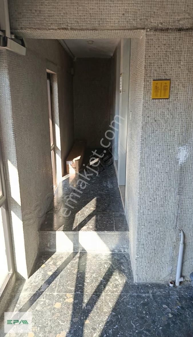 Yenişehir İş Merkezinde Otoparklı Cadde Cepheli Kiralık Ofis - Görsel 26
