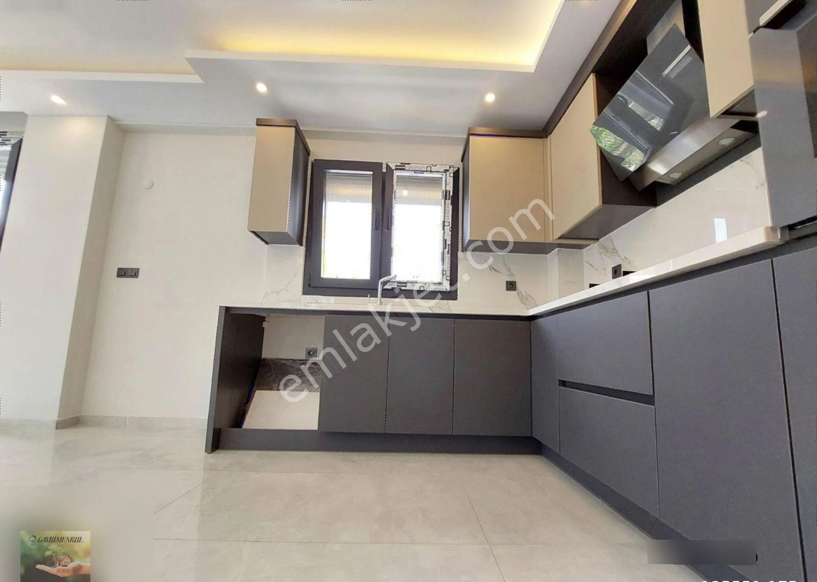 Akçay Yenimahalle'de,plaja 100 M, Ultra Lüks Tripleks 3+1 Villa - Görsel 31