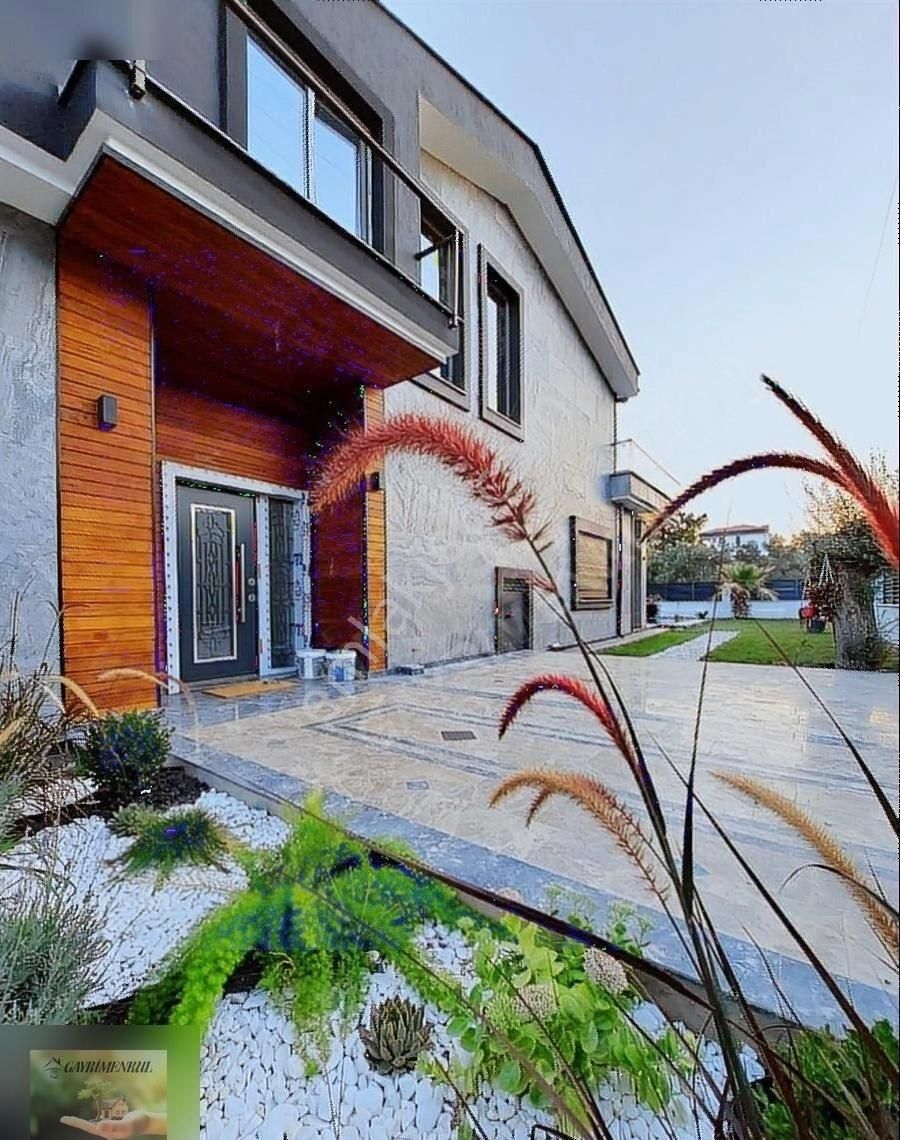 Altınoluk'ta,660 M2 Arsa İçerisinde, Yüzme Havuzlu 5+1 Müstakil - Görsel 4