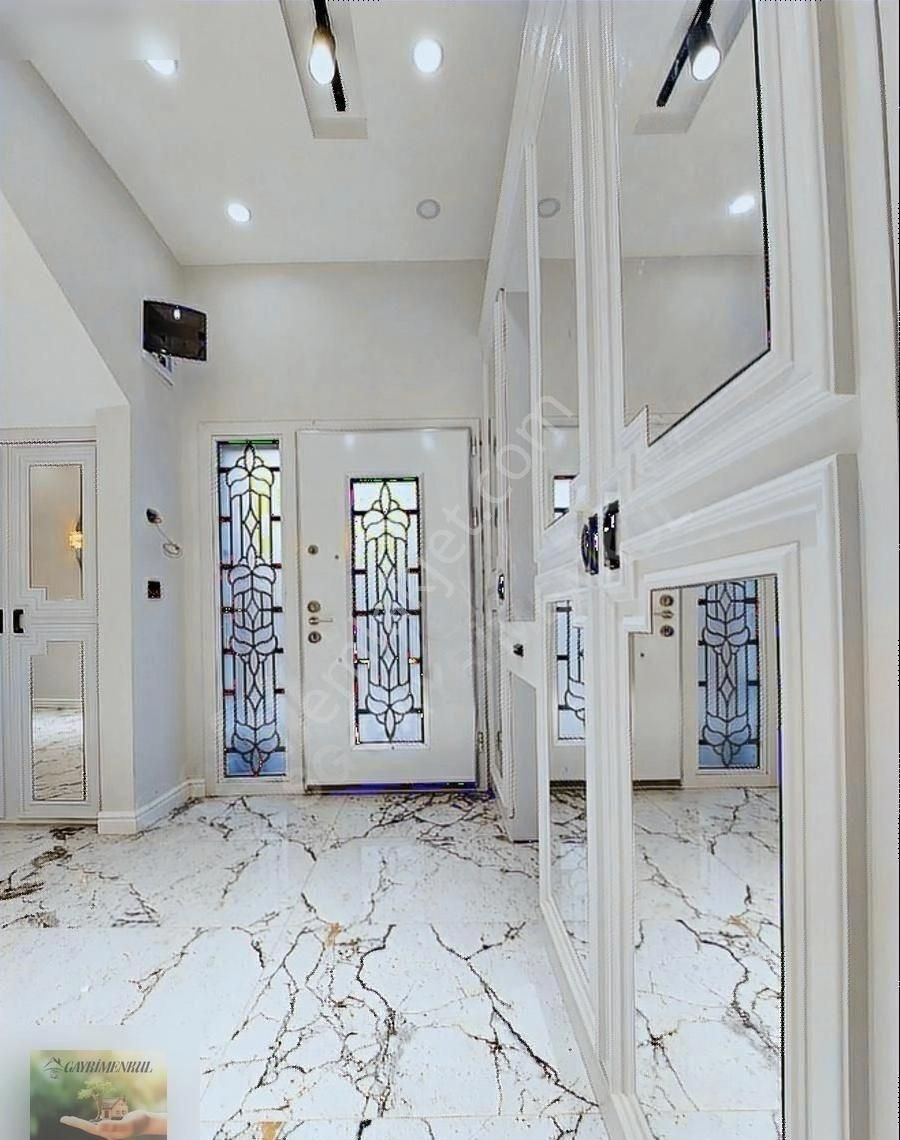 Altınoluk'ta,660 M2 Arsa İçerisinde, Yüzme Havuzlu 5+1 Müstakil - Görsel 21