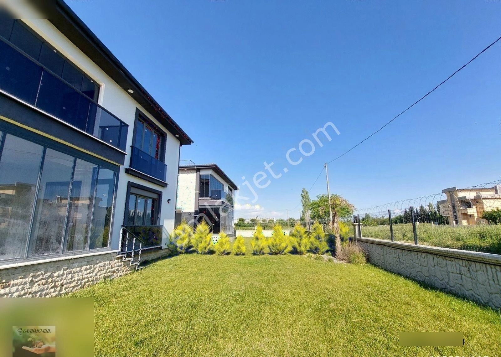 Edremit'te Mimarisi İle Göz Kamaştıran Eşsiz 4+1 Müstakil Villa - Görsel 11