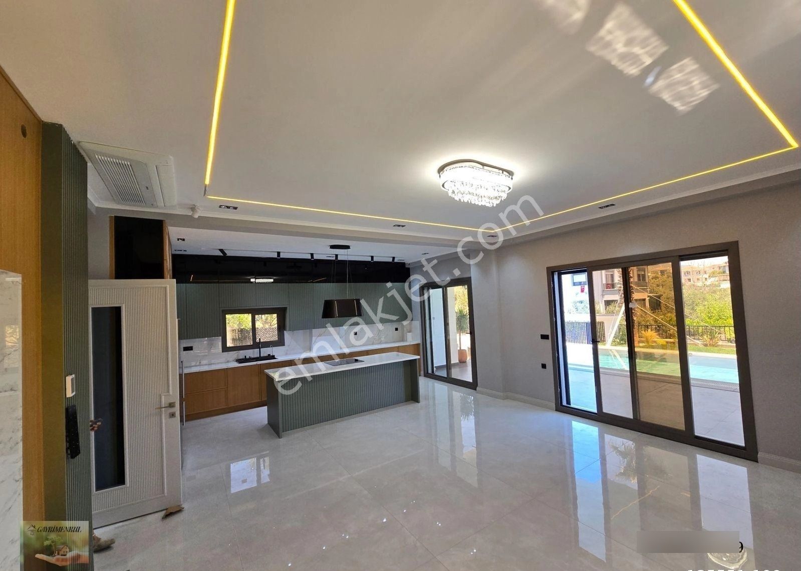 Narlı'da 700m2 Arsa İçerisinde Denize Uzanan 4+1 Saunalı, Jakuzili Ultra Lüx Müstakil Villa - Görsel 4