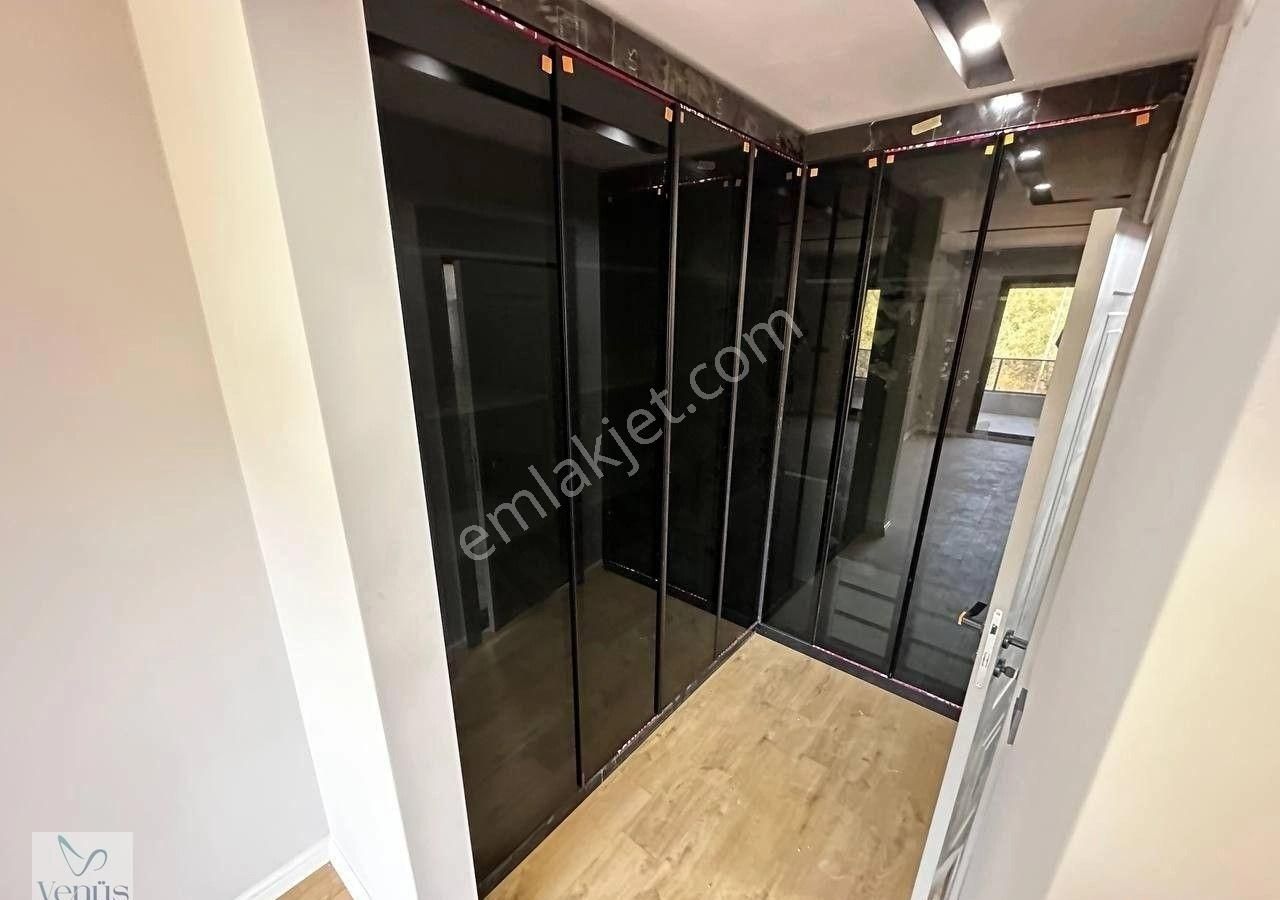 Altınoluk'ta Muhteşem Peyzajlı Havuzlu 4+1 Ultra Lüks Loft Villa - Görsel 29