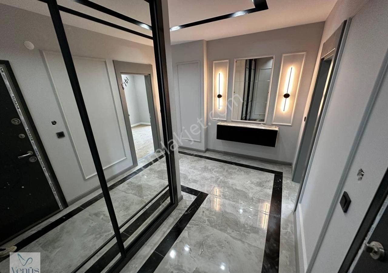 Altınoluk'ta Muhteşem Peyzajlı Havuzlu 4+1 Ultra Lüks Loft Villa - Görsel 27