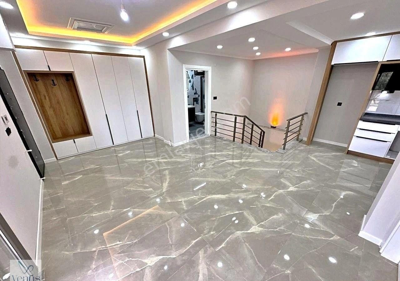 Venüs'den, Güre'de 310m2 Arsa İçerisinde 3+1 Özel Tasarım Müstakil Villa - Görsel 19