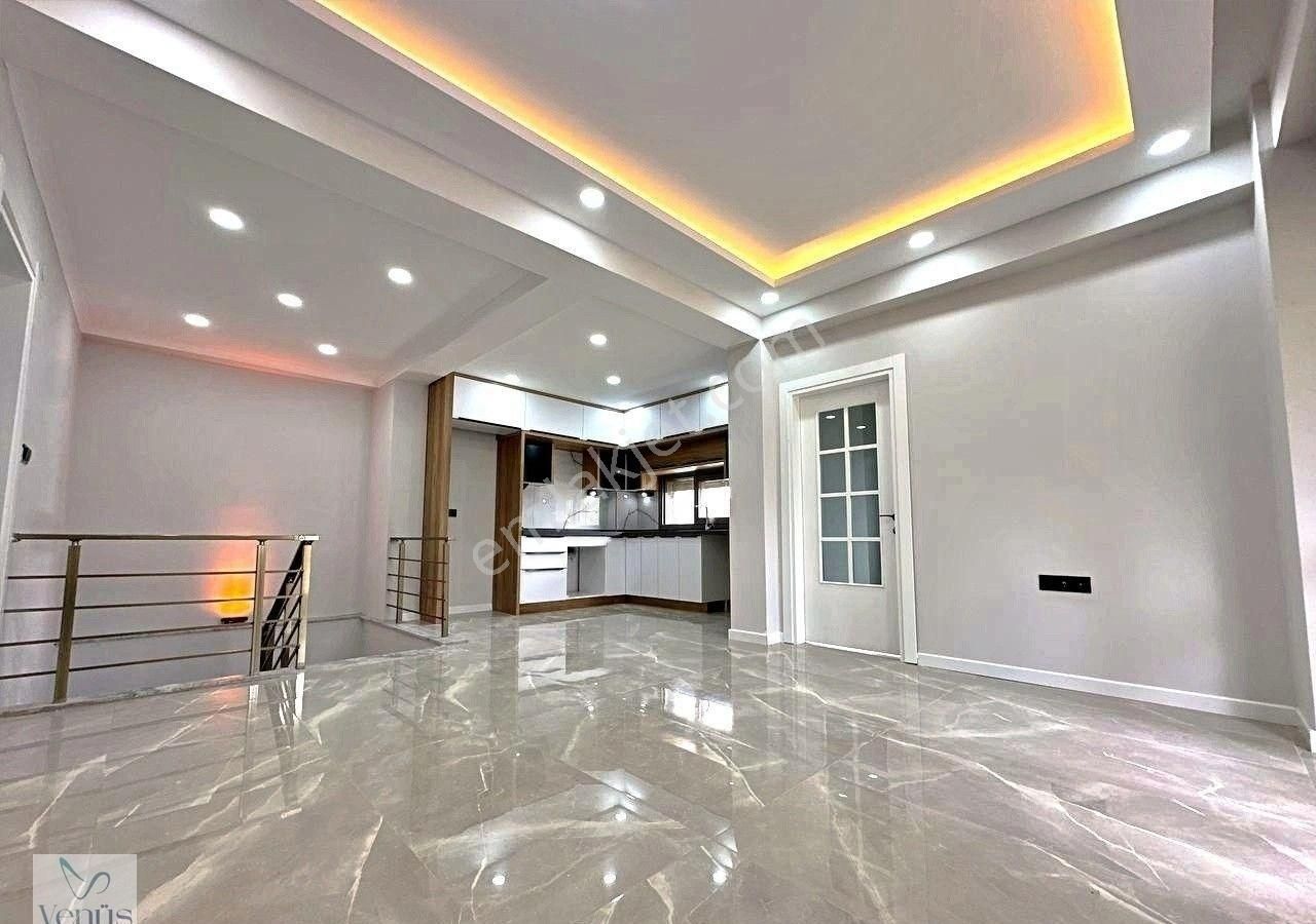 Venüs'den, Güre'de 310m2 Arsa İçerisinde 3+1 Özel Tasarım Müstakil Villa - Görsel 5