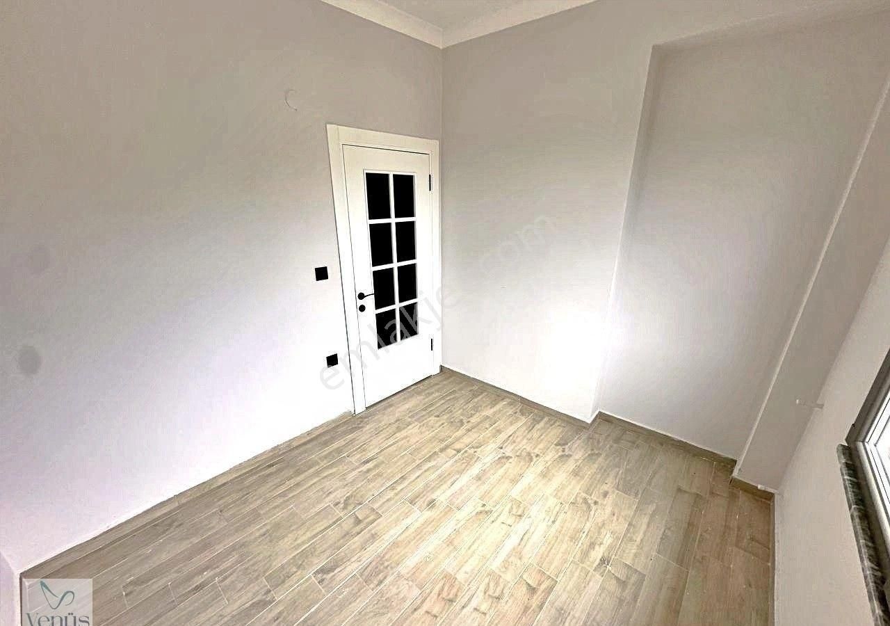 Venüs'den, Güre'de 310m2 Arsa İçerisinde 3+1 Özel Tasarım Müstakil Villa - Görsel 24